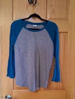 PINK Victoria's Secret Gray and Teal Raglan Long Sleeve Tee